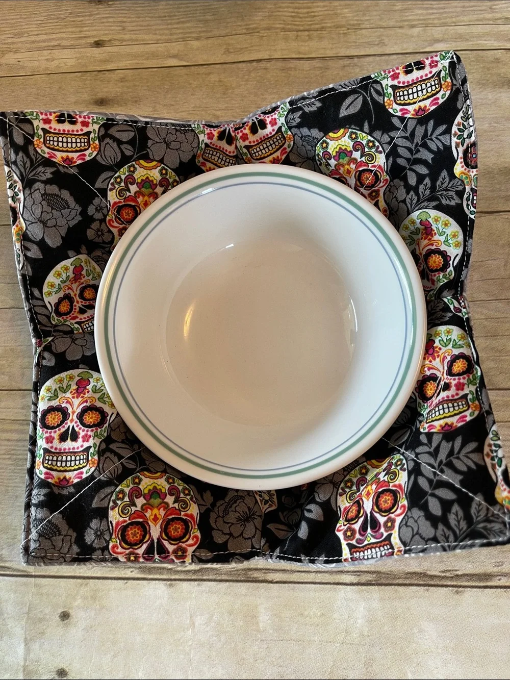 Sugar Skulks Microwave/ Ice Cream Bowl Cozy